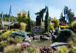 Image of Crown Court Apartments in Clackamas, OR