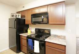 Image of Hampton at Coral Ridge Apartments in Coralville, IA