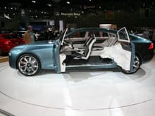 Volvo Concept You-side.jpg