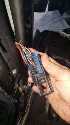 This isthe actual B pillar connector on my car on driver side