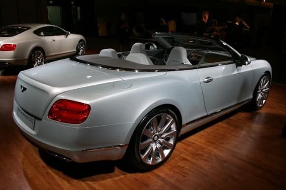 Bentley-Continental-GTC-4.jpg