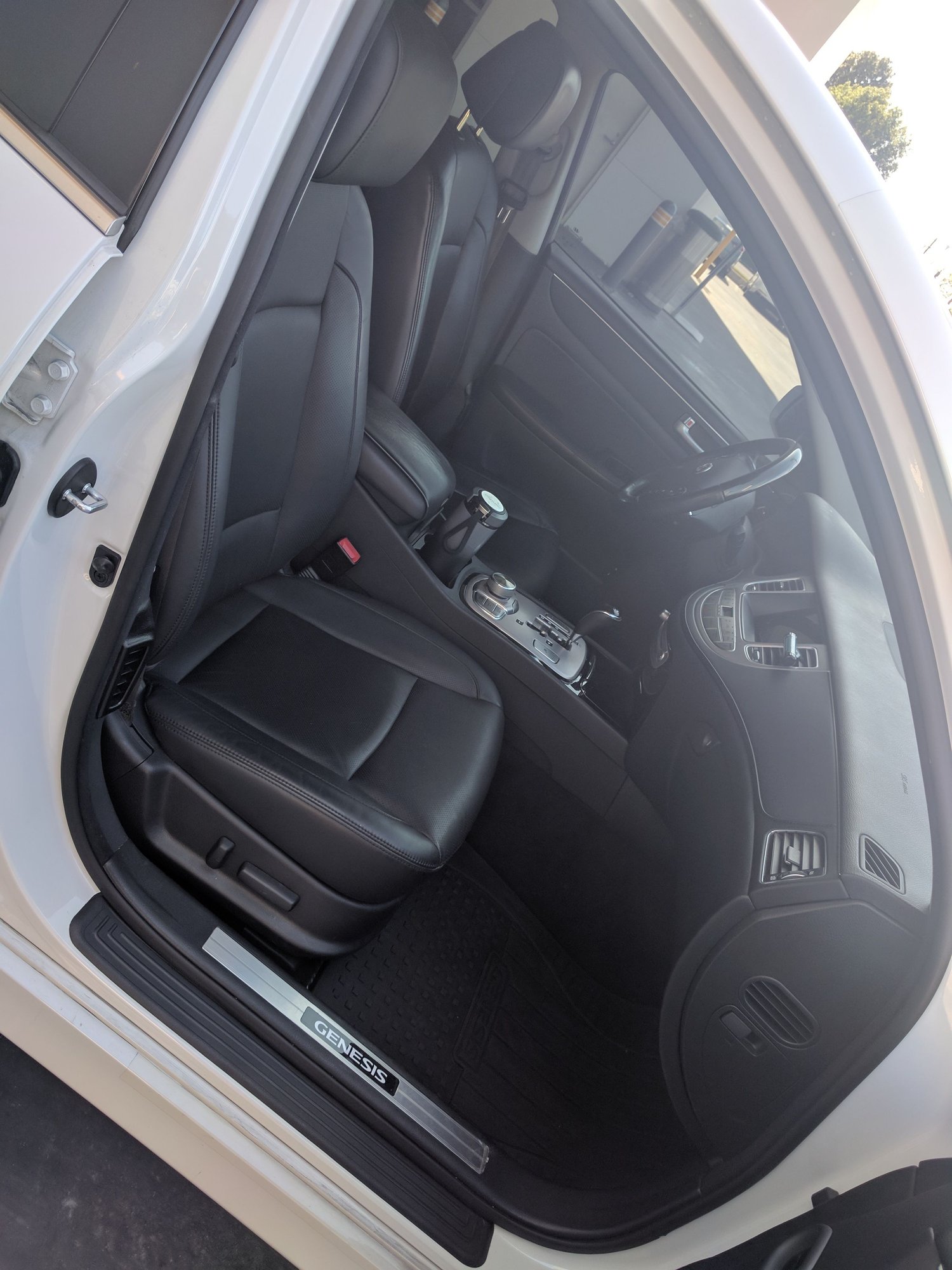 2012 Hyundai Genesis - FS: 2012 Hyundai Genesis 5.0 V8 excellent condition, one owner - Used - VIN KMHGC4DH6CU180347 - 45,799 Miles - 8 cyl - 2WD - Automatic - Sedan - White - Los Angeles, CA 90010, United States