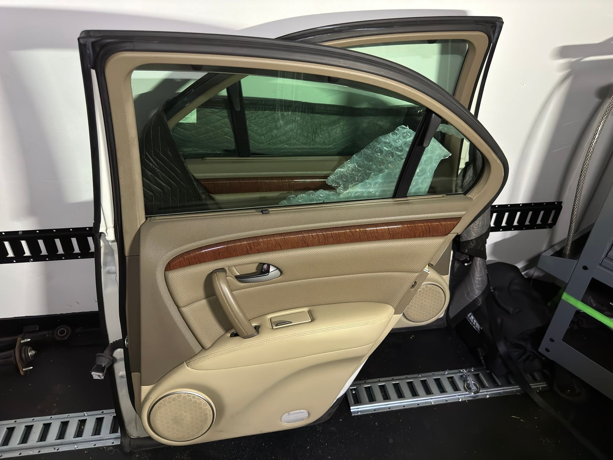 2006 Acura RL - RR DOOR COMPLETE - Accessories - $150 - Katy, TX 77494, United States