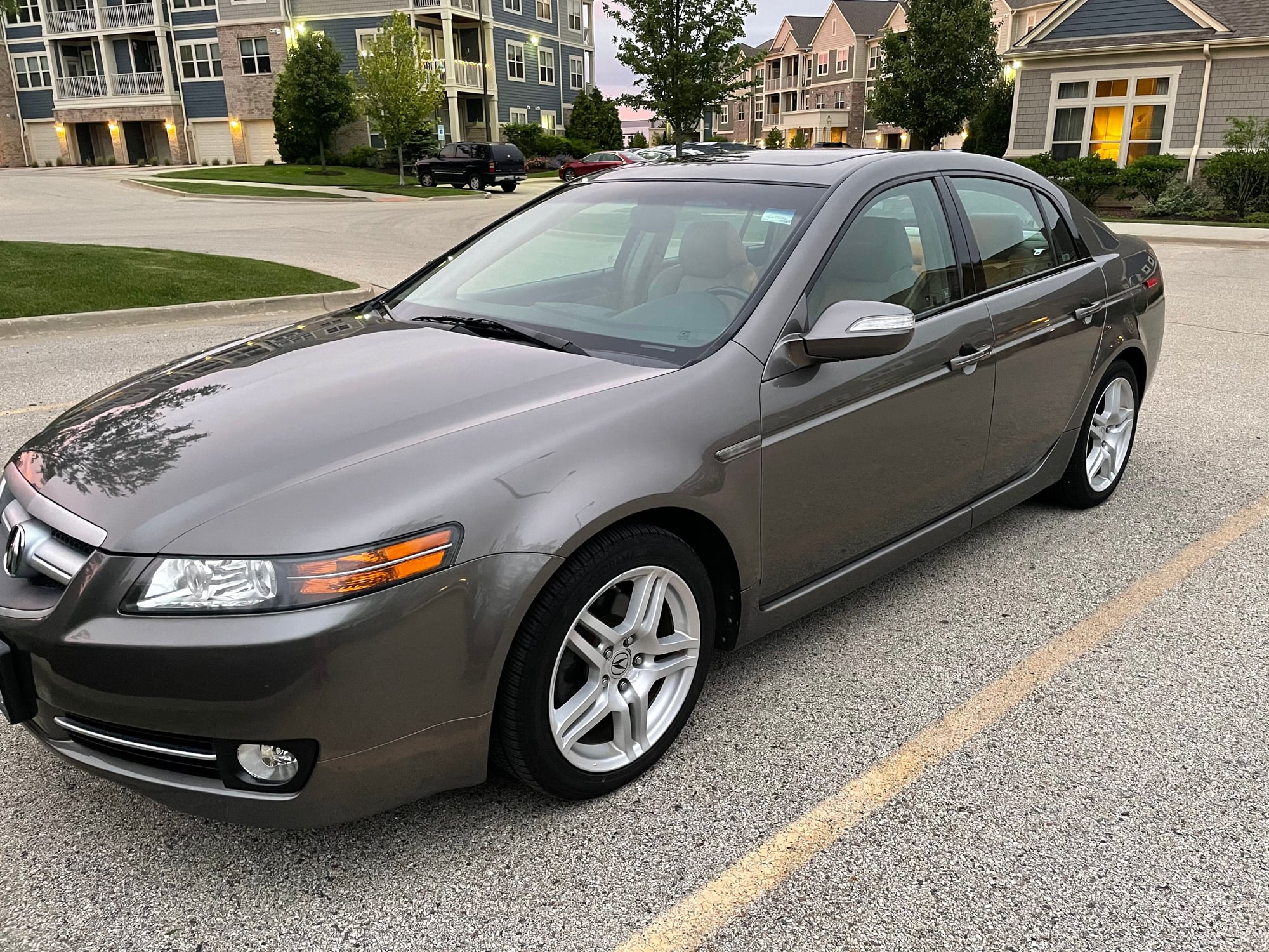 2008 Acura TL - FOR SALE: 2008 Acura TL, low miles, single owner, well cared for - Used - VIN 19UUA66268A051472 - 118,000 Miles - 6 cyl - 2WD - Automatic - Sedan - Gray - Vernon Hills, IL 60061, United States