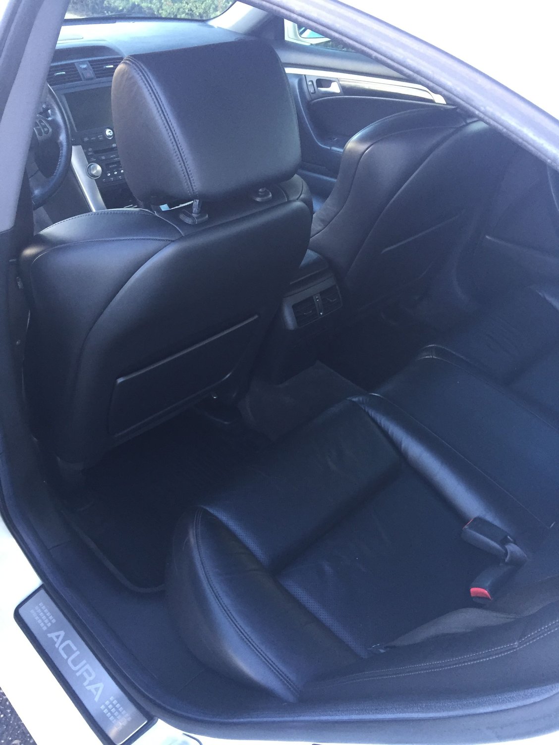 2006 Acura TL - SOLD: 2006 TL with Navigation - Used - VIN 19UUA66256A051170 - 144,000 Miles - 6 cyl - 2WD - Automatic - Sedan - White - Wichita, KS 67203, United States