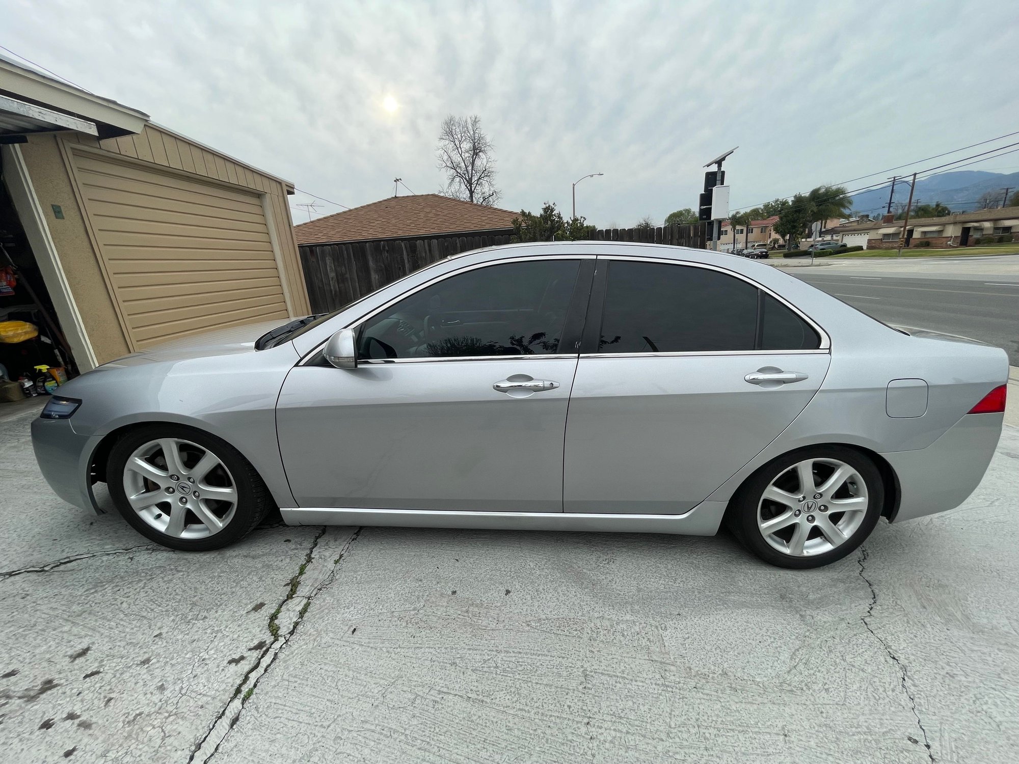 2005 Acura TSX - SOLD: 2005 Acura TSX 6MT - Used - VIN JH4CL95835C007682 - 202,500 Miles - 4 cyl - 2WD - Manual - Sedan - Silver - Covina, CA 91722, United States