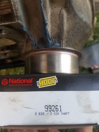 Fixed front strut hub outer lip. 1998 sportsman 500