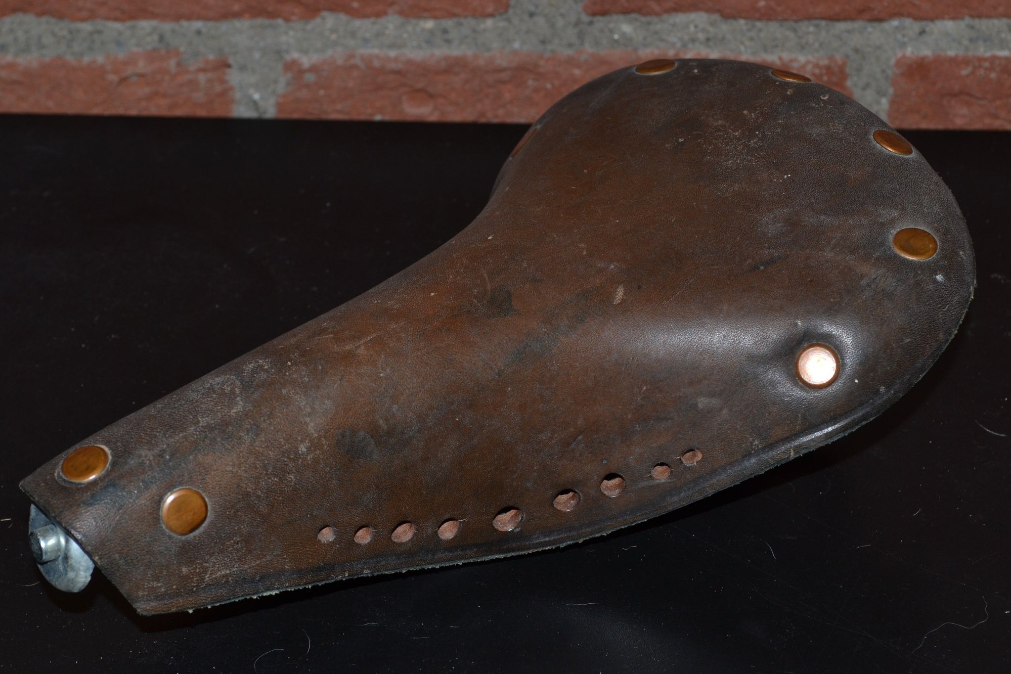 Who made this leather saddle? Bike Forums