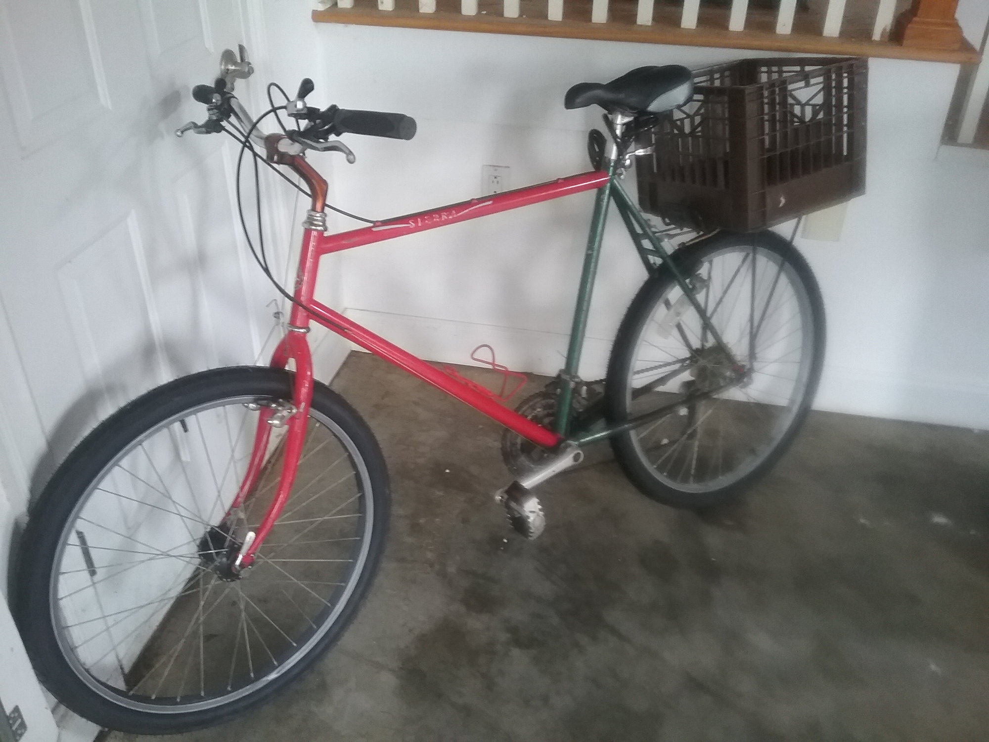 Vintage Schwinn Sierra Mountain Bike Grey metalic color way 26” 