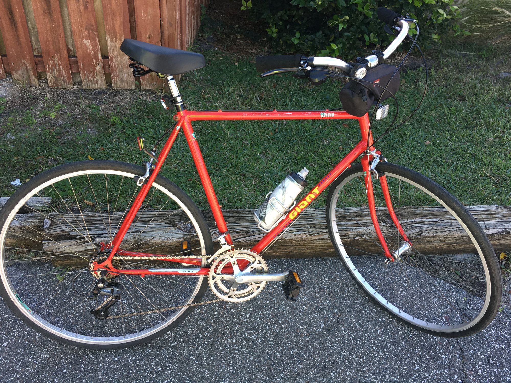 Giant quasar road cheap bike value