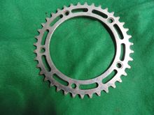 A 39 tooth inner ring, alloy.