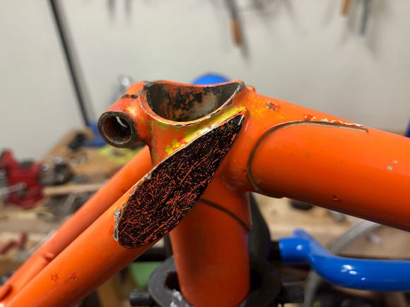Black painted seat stay ends...