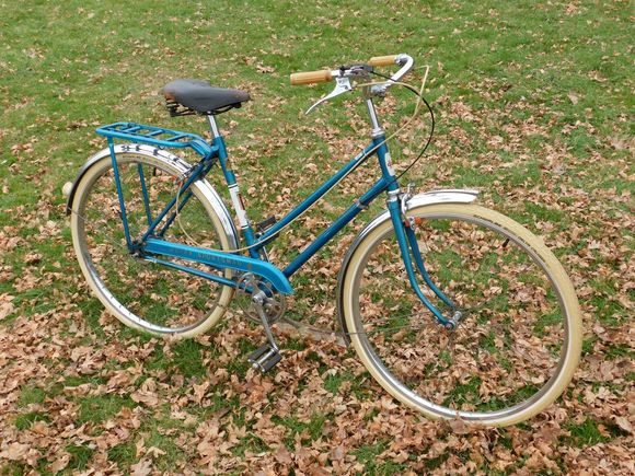 1964 Raleigh-made Huffy Sportsman.
