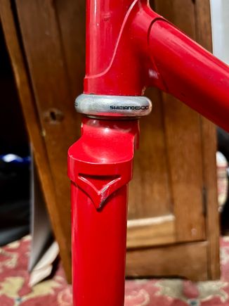 Offset fork crown