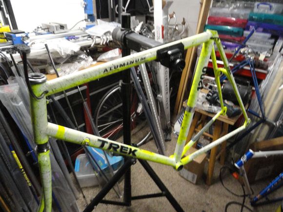 it looks like about a 1990 Trek.