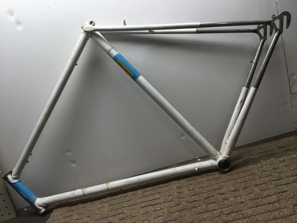 Ugly rattle can paint, blue panels original.