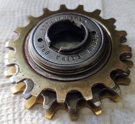 3. Now I've removed the 4th Sprocket revealing the first shelf of the threaded portion of the Regina body. This is the portion which threads into the tool and will engage the stop.