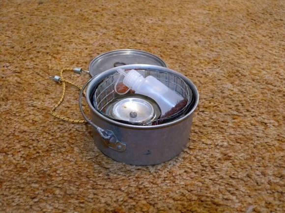 Home made soda can stove cookset.