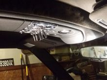 5 toggle switchs,
1st : Flush mount lights up front
2nd: light bar
3rd: left side
4th: right side
5th: rear