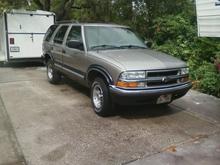 Front Passenger Side Corner, should be much nicer after exterior buff &amp; wax