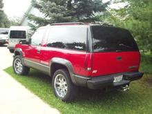 1994 K Blazer Sport 4x4 5.7L Vicrory Red - Charcol
20" Wheels Removed 79666mi