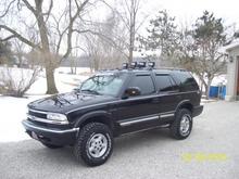 2001 blazer with brand new rough country 2in suspension lift and brand new Goodyear Wrangler duratracs 31x10.50.15