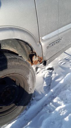 Fender work, and missing plastic piece