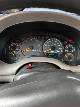 Hers a picture of the dash with the key turned that’s all I get and it cranks but won’t start 