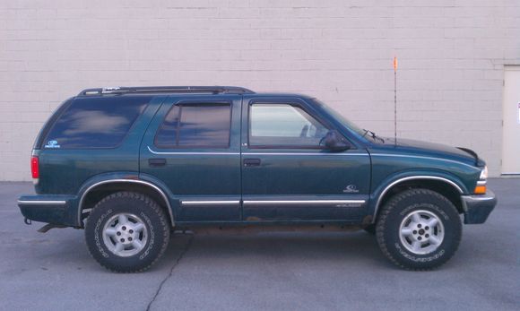 Setting on 31"x10.5"x15"x7" factory rims.