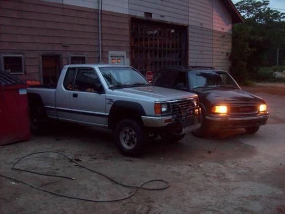 This is my buddies truck that I putting a turbo eclipse 2.0 motor into the mitusbishi mighty max.