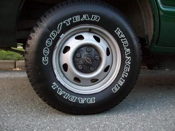 Goodyear wranglers p235 75 r15