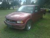 1995 gmc sonoma ex. cab. 2.2 4 cylinder. standard. needs work. body has a couple dents. not too bad. i have transmission sitting at my house. put it in, and fire it up.