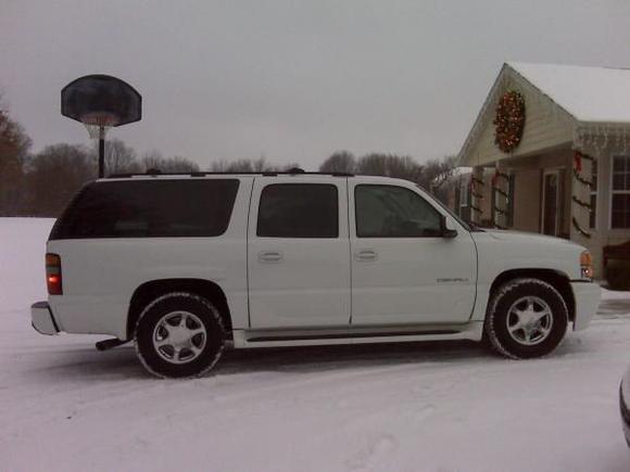 2006 Yukon XL Denali- Mama's ride