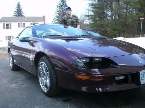 SANY0017 2 (640x480)will add pic on the new engine soon ,don't be jelous just kidding ,if yoy got one like this you know no matter whear you go it turns heads,somone said its patriot red but I see purple patty,or Bad betcy