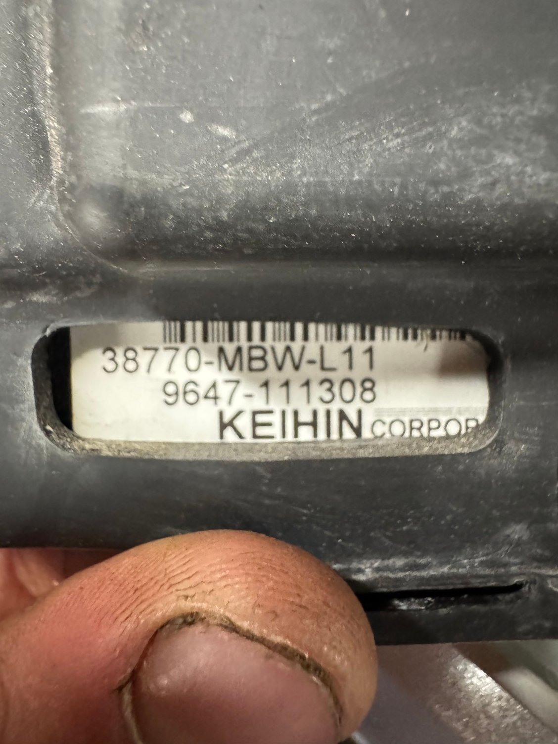 Somehow i have a cali ecu explains why i dont have the plug, bike was laid down by someone and i suspect ecu took a hit. 