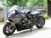 Lowered  1 3/4 front 3 rear, stretched 6, erion full exhaust, pc3,  vortex sprokets 45t rear 15 front, hyperpro damper, pazzo levers, sato rearsets, LED integrated rear signals, speedohealer, sargent seats, vortex sliders, SS brake lines, 954 swingarm, everything powdered sable black