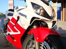 CBR F4i