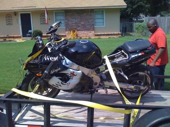wrecked zx-9