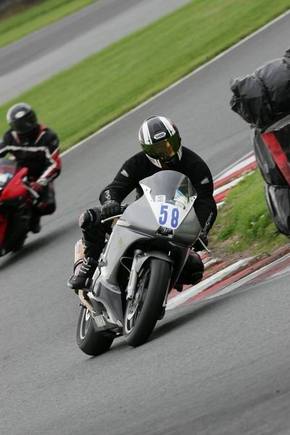 R6 Oulton