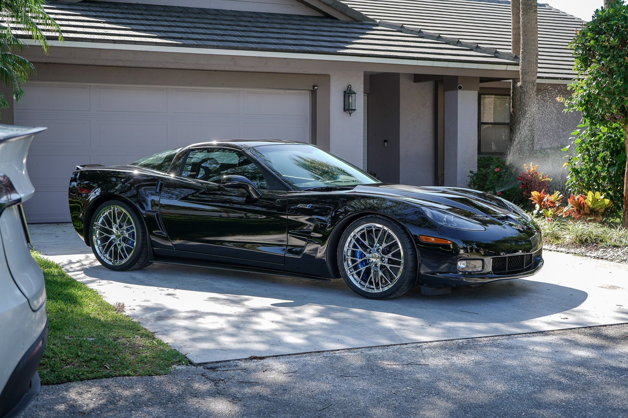 2010 Chevrolet Corvette - FS: 2010 C6 ZR1 – Black | 6-Speed | 3ZR | 1-Owner | 9,963 Miles - Used - VIN 1G1YN2DT7A5800201 - Jupiter, FL 33410, United States