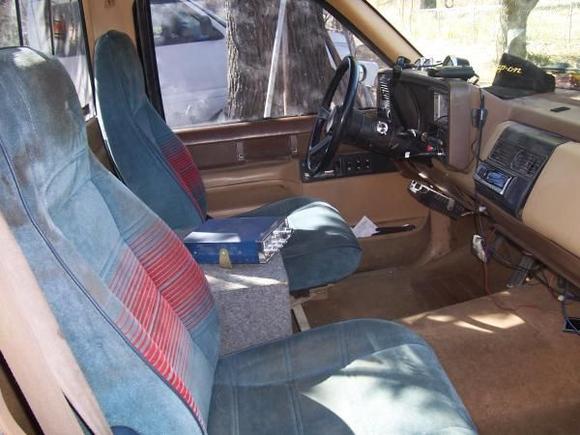 Just a mock-up of my bucket seats in my cab. I have to fab up some supports though so its back in with the bench seat for now.