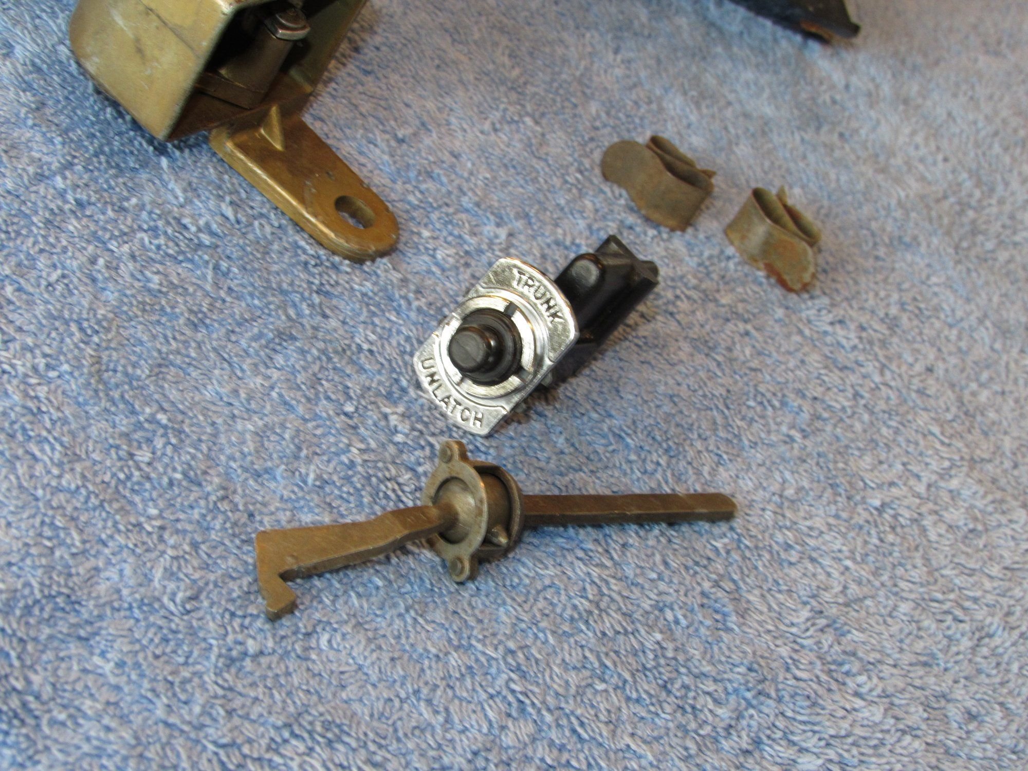 1968 power trunk release?