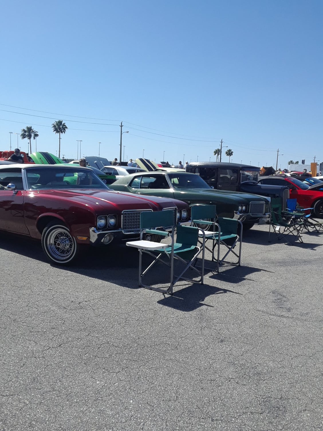 Oldsmobiles at Daytona spring car show