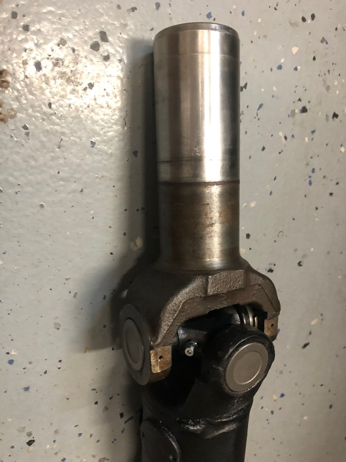 Turbo 400 Yoke Weep hole drip???