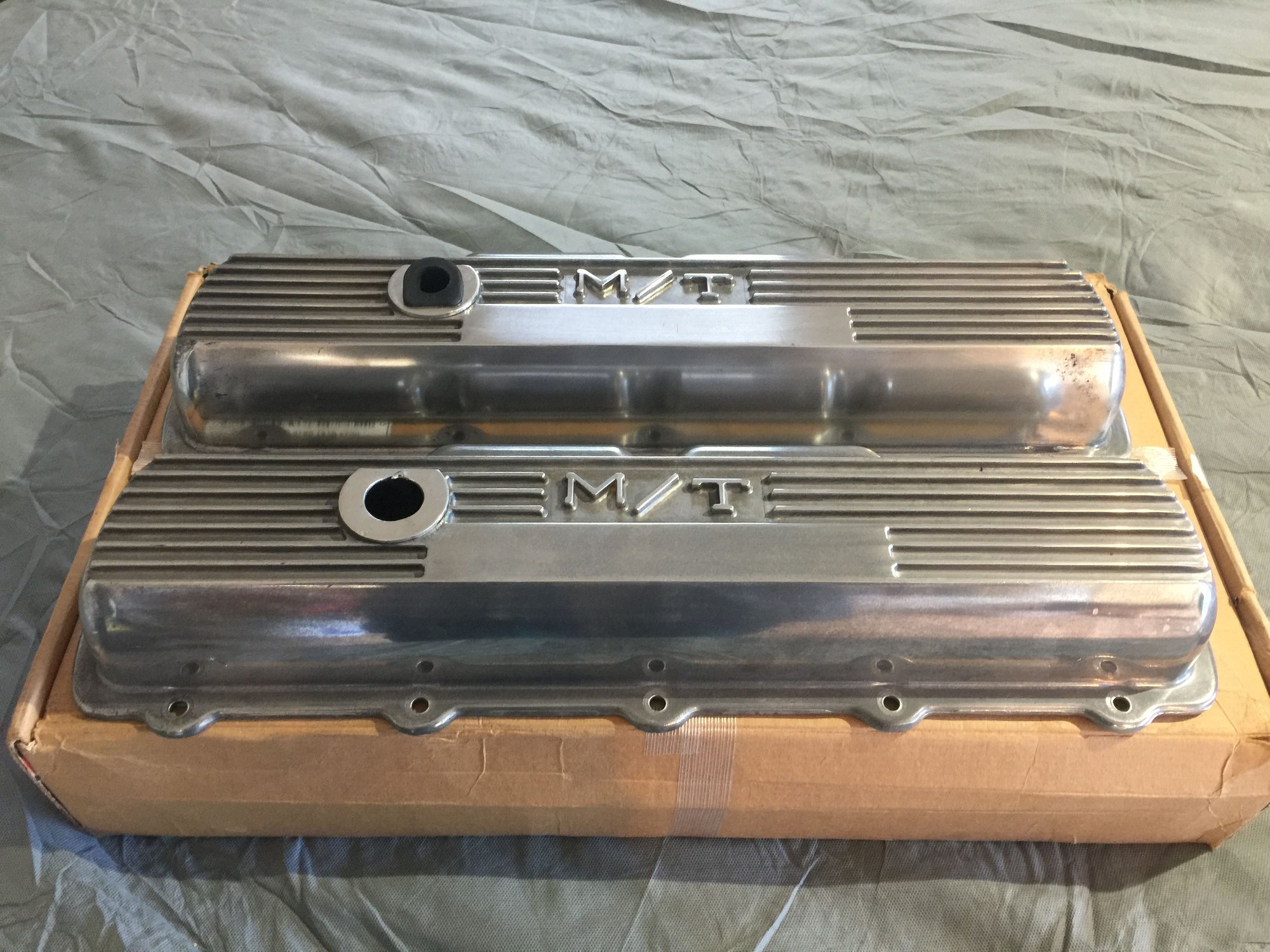 Mickey Thompson M/T Valve Covers