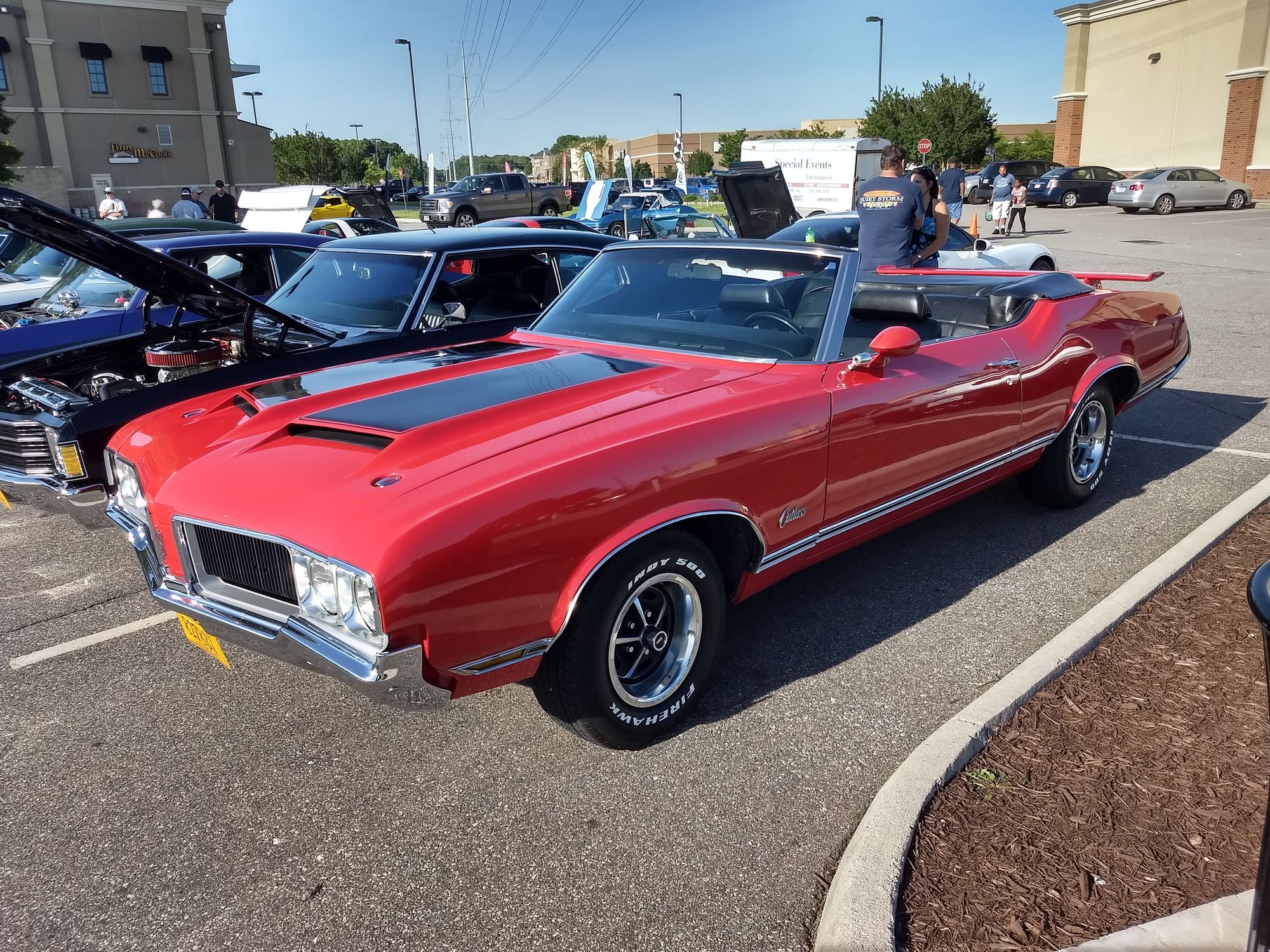 Spotted this at the weekly cruise in today... - ClassicOldsmobile.com