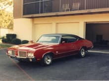 My 1971 Cutlass, another extensive restoration, with a very long story behind it. I lost this car too, the same way I lost the Vista Cruiser.