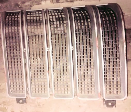 73 442 grills $600 pair  nice shape
Have tail lights to match..$ 450

