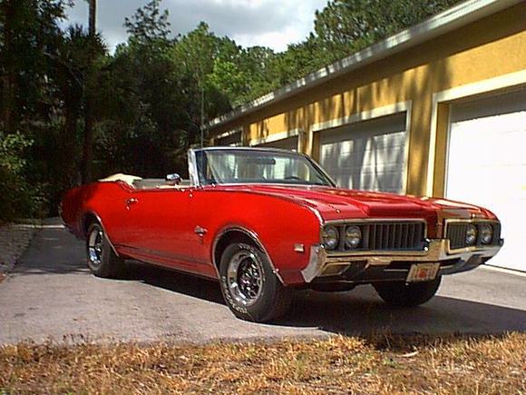 69 Olds Cutlass 001