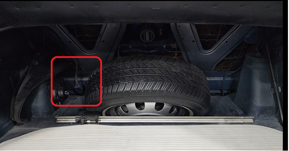 Rear body connector - not my car, pic from internet